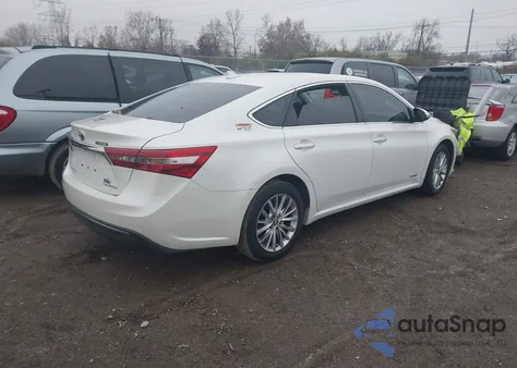 2018 Toyota Camry Se z USA, uszkodzony, nr VIN 4T1B11HK3JU129048